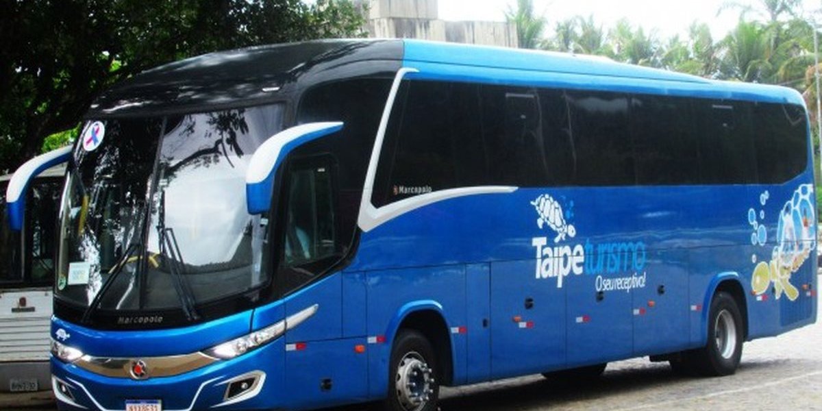 Ônibus que foi atingido pelo tiro