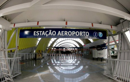 Homem é morto em frente à estação de metrô de Salvador