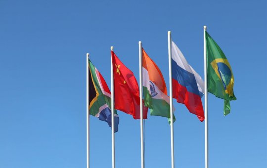 A ascensão do BRICS e a queda da hegemonia dos países do G7