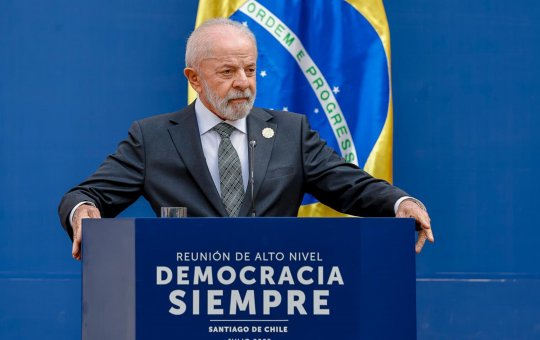 ‘Eleição a cada 4 ou 5 anos não é mais suficiente’, diz Lula em evento internacional