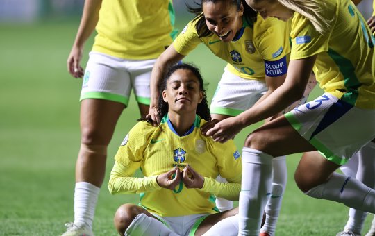 Pela Copa América Feminina, Brasil goleia Paraguai e avança para semifinal