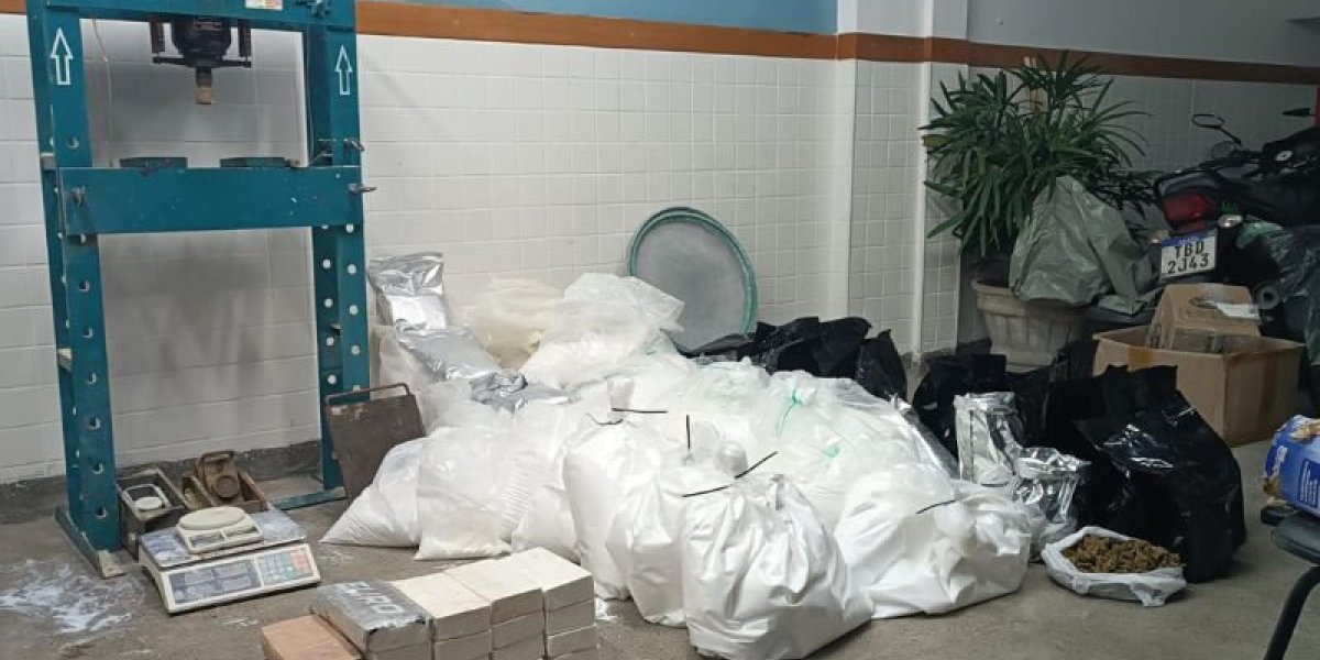 Material apreendido pela Polícia 