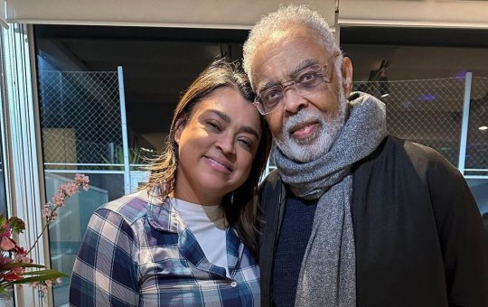 Gilberto Gil faz sua primeira homenagem a Preta Gil após seu falecimento