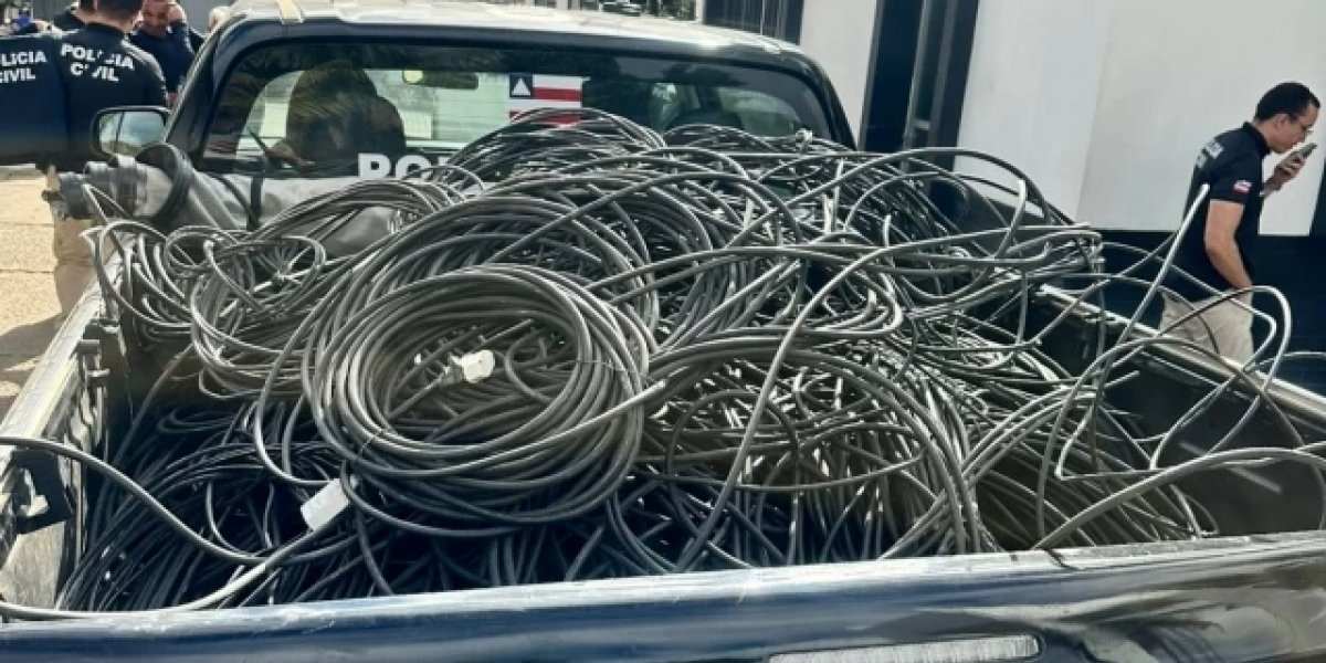 Polícia recupera 2 mil metros de fios furtados da Prefeitura de Brumado