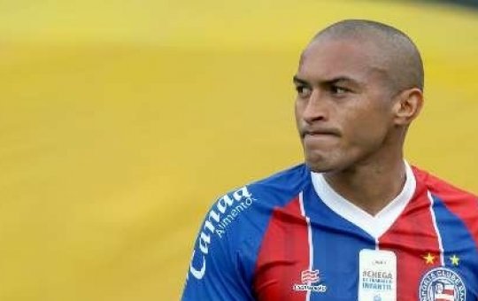 Após escândalo, Nino Paraíba sonha em voltar aos gramados