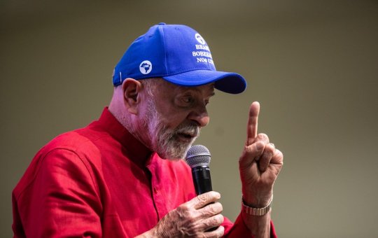 Lula critica interesse dos EUA em minerais críticos: 'Aqui ninguém põe a mão'