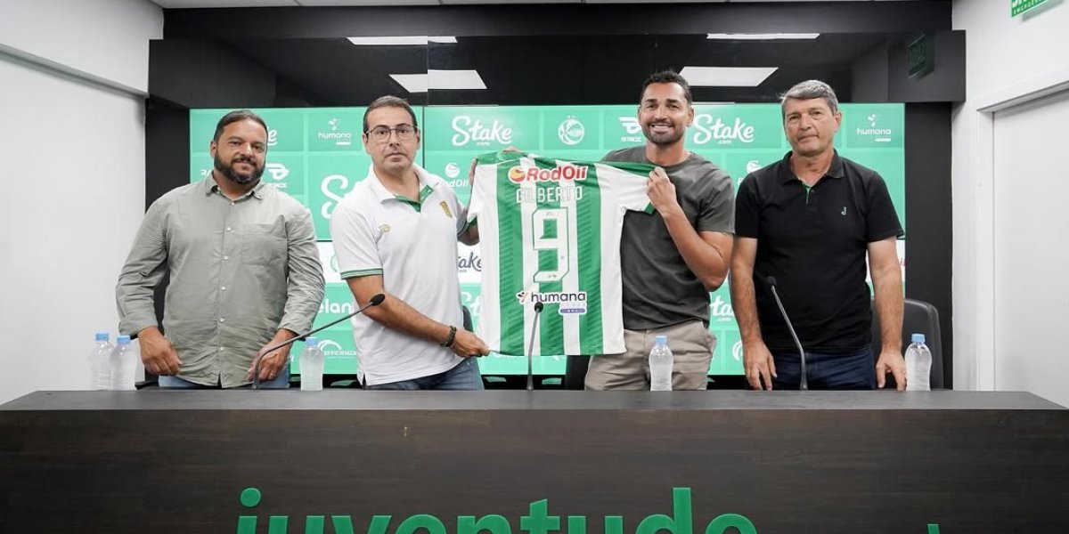 Gilberto em apresentação no Juventude