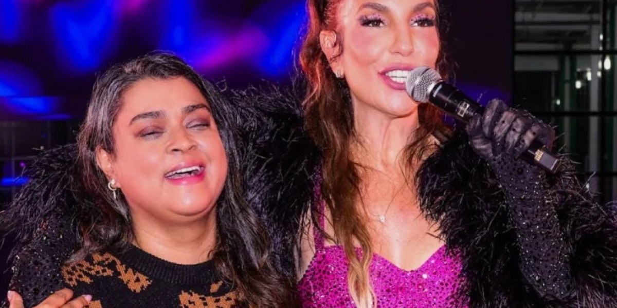 Emocionada, Ivete Sangalo chora durante despedida de Preta Gil
