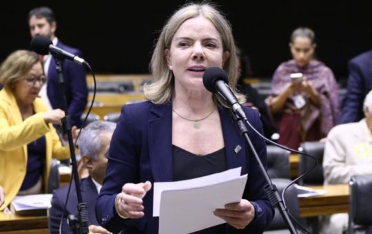 Gleisi reage a possível sanção dos EUA contra Congresso: “Crime intolerável contra soberania”