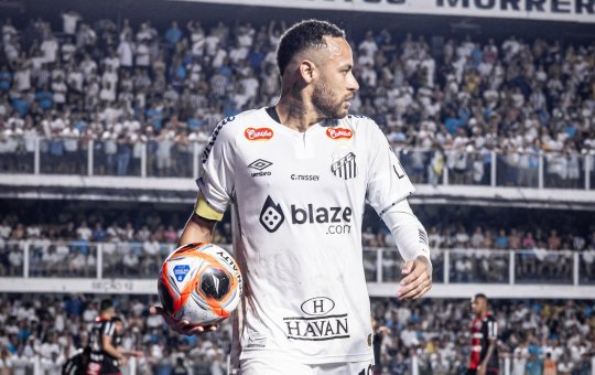 Neymar desabafa após provocações com máscara de Bruna Marquezine: "Dias cansativos"