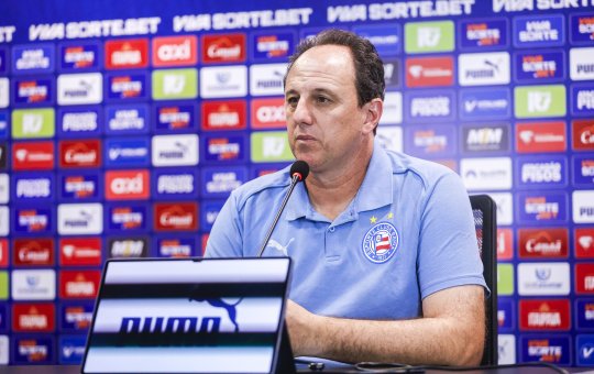 Rogério Ceni elogia triunfo e fala sobre saída de Marcos Felipe do time titular: 'Pior coisa para um goleiro'