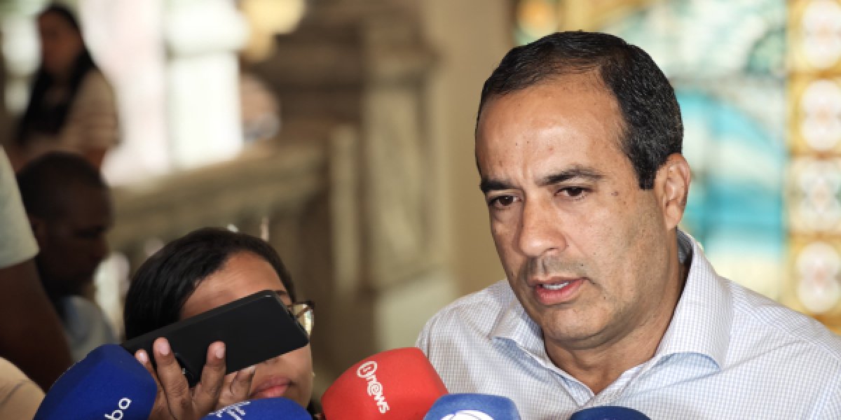 Bruno Reis durante entrevistas