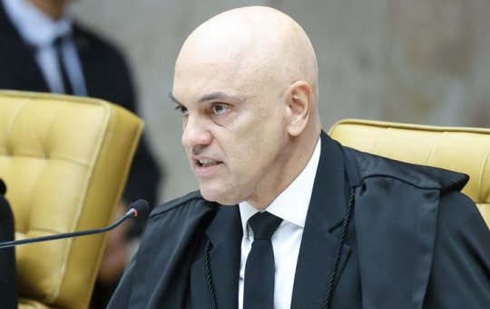 Moraes critica “pseudo-patriotas” por tentar impedir julgamento dos atos golpistas