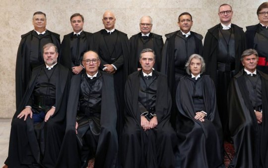Problemas? Apenas 6 dos 11 ministros do STF estiveram presentes no jantar de Lula