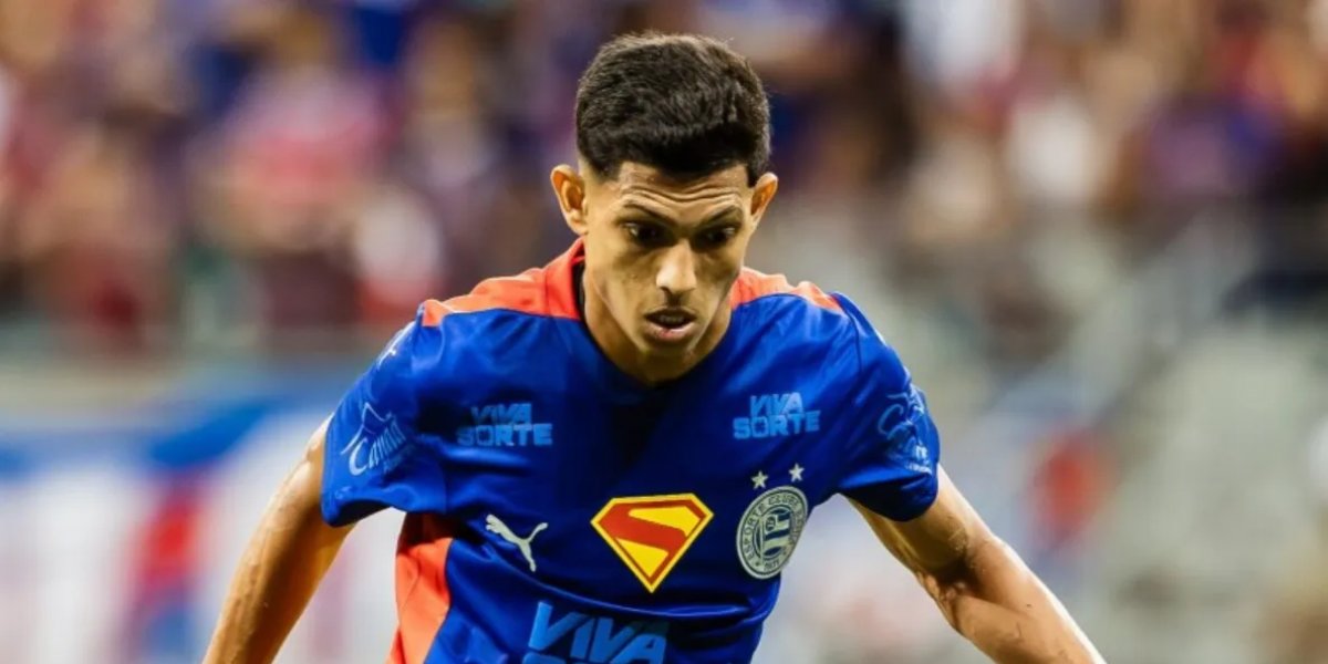 Pulga em jogo pelo Bahia