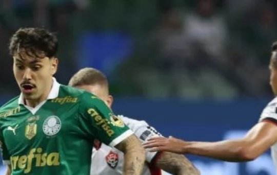 Vitória x Palmeiras: onde assistir, escalações e arbitragem