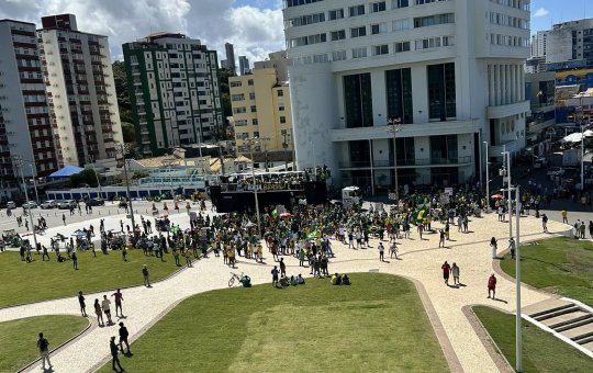 Terceiro domingo seguido de protestos: bolsonaristas se reúnem em Salvador contra Lula e STF