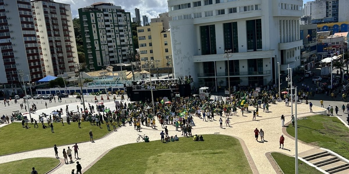 Terceiro domingo seguido de protestos: bolsonaristas se reúnem em Salvador contra Lula e STF