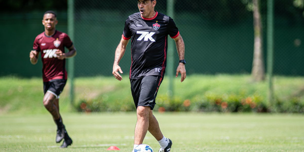 Fábio Carille durante treino do dia 30 de julho