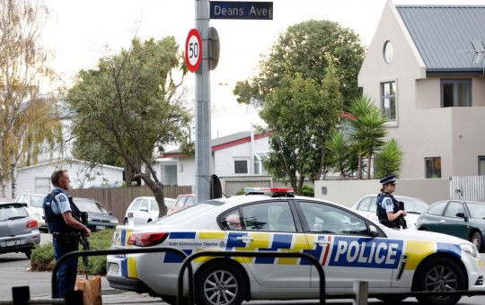 Motorista encontra criança dentro de mala após mexer no bagageiro