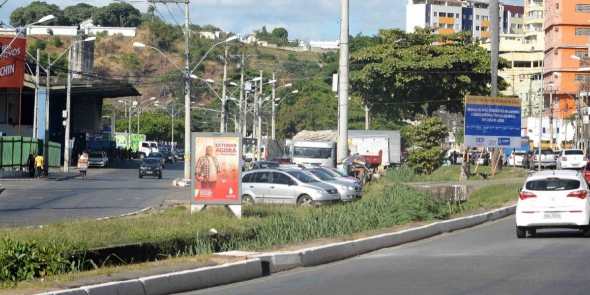 Feirante é atropelado enquanto descarregava mercadorias em Salvador