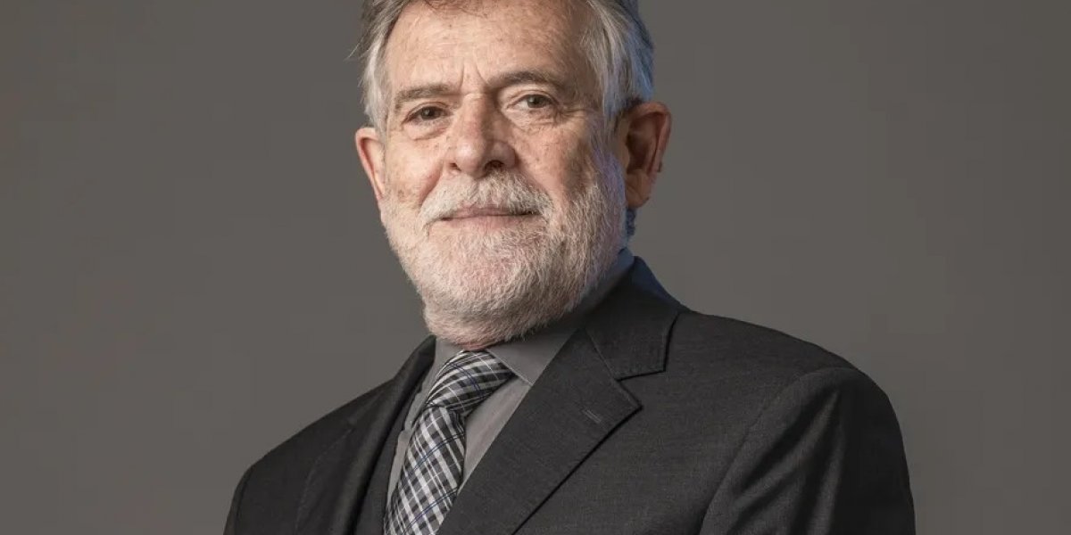 José de Abreu comemora prisão domiciliar de Bolsonaro e elogia Alexandre de Moraes