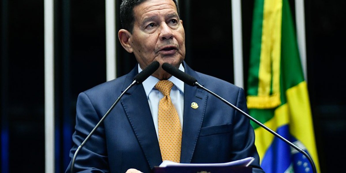 "Bolsonaro não é ameaça para nada nem foi condenado por nada”, diz Mourão sobre prisão