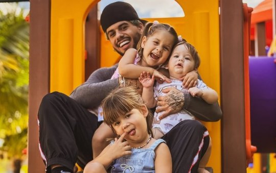 Zé Felipe posta áudio da filha em meio a disputa judicial com Virgínia: “Coração fica apertado”