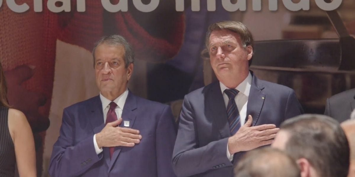 Bolsonaro pede ao STF autorização para receber Valdemar Costa Neto e seguranças em casa