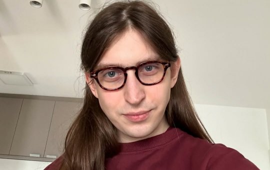 YouTuber e streamer Felca, processa mais de 200 perfis do X por falsas acusações