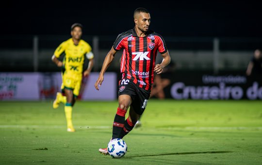 Com dois estreantes e Lucas Braga de titular, Vitória está escalado para encarar o São Paulo