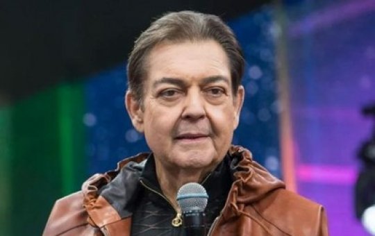 Cardiologista diz que Faustão respira por aparelhos e revela: 'Suas chances são mínimas'