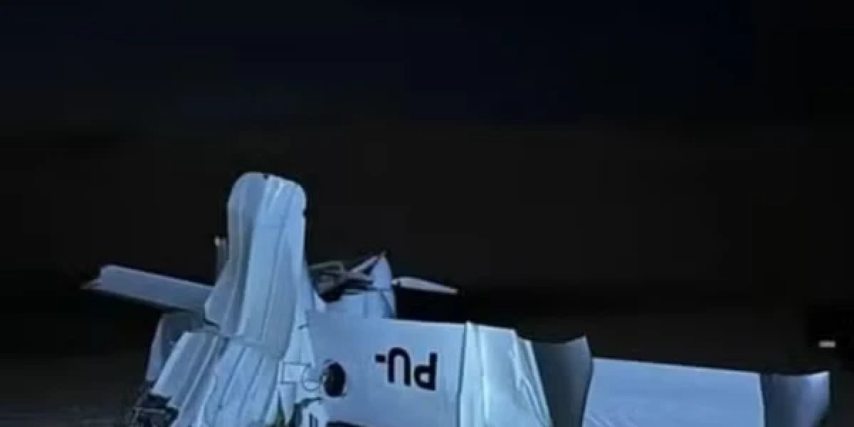 Momento da queda do avião