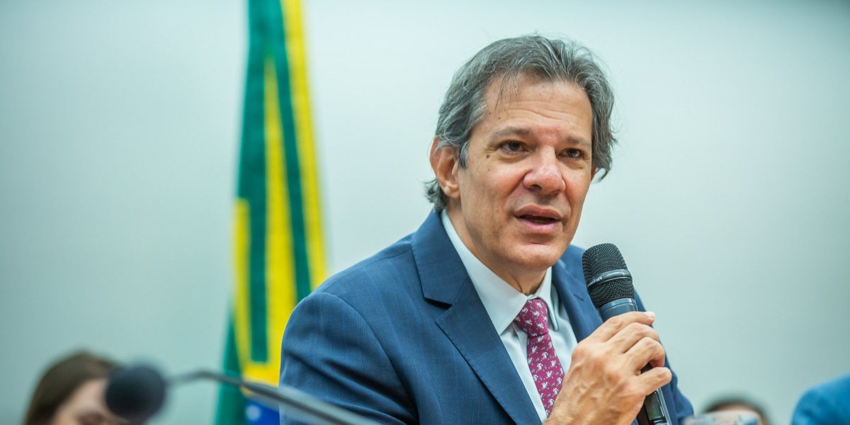 EUA cancelam encontro com Haddad para tratar tarifaço após declarações de Eduardo Bolsonaro 