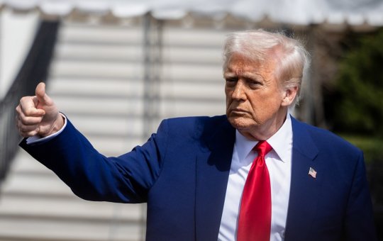 Trump coloca polícia de Washington sob controle federal e cita Brasília em comparação crimina