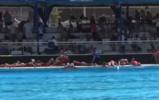 Tiros interrompem partida de Copa do Mundo Sub-20 de Polo Aquático em Salvador