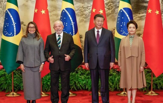 Lula liga para o presidente da China Xi Jinping em meio à crise do tarifaço