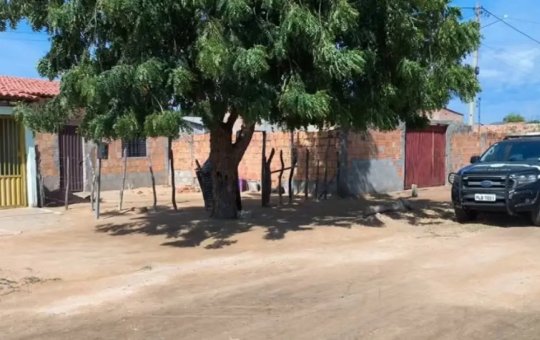 Idoso mata o próprio filho com golpe de facão no interior da Bahia