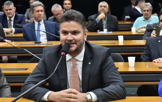 Diego Coronel descarta punição coletiva a deputados por motim e promete análise caso a caso