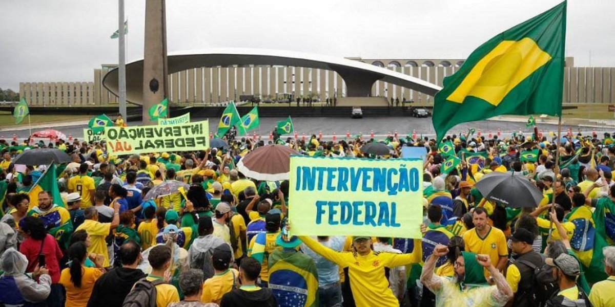 Idosa condenada pelo 8/1 é agredida em prisão de SC por apoio a Bolsonaro