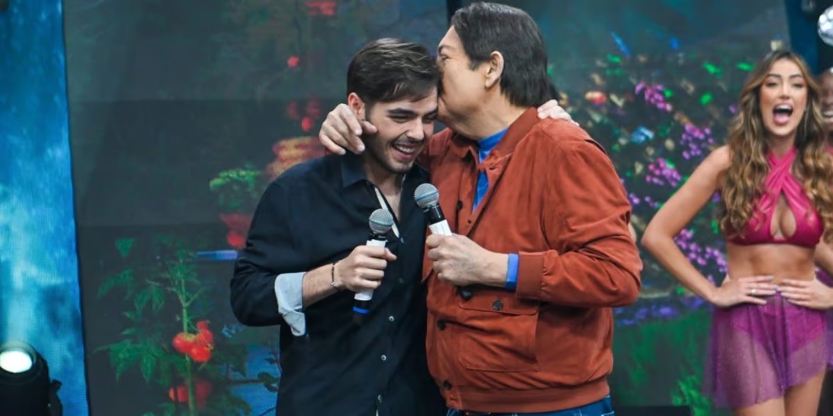 João Silva tranquiliza fãs e atualiza estado de saúde de Faustão em festa de Bruna Marquezine
