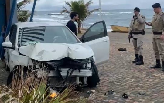 Motorista com sinais de embriaguez atropela corredor na orla da Pituba e é preso