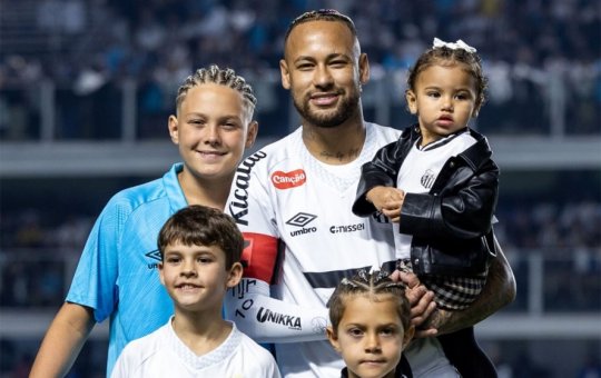 Neymar está fora de Bahia x Santos, no dia do aniversário de Davi Lucca, seu filho mais velho