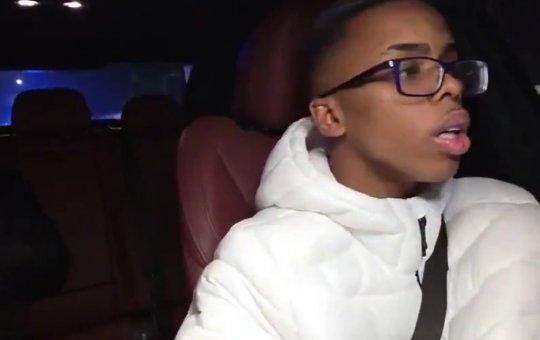 Sem habilitação, Boca de 09 é parado pela Polícia, mas logo é liberado após pedido de selfie