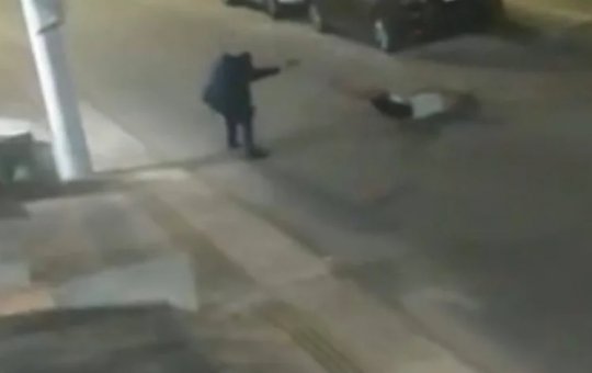 Suspeito tenta assaltar viatura da Casa Militar e morre em troca de tiros em Stella Maris