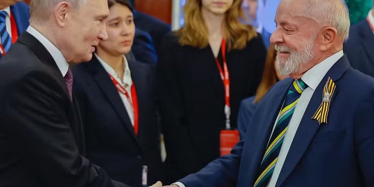 Lula conversa por telefone com Putin sobre guerra na Ucrânia após encontro do russo com Trump