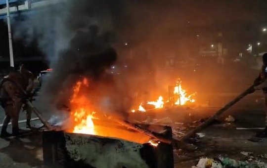 Após morte de jovem em tiroteio, manifestantes queimam objetos e interditam AV. Vasco da Gama
