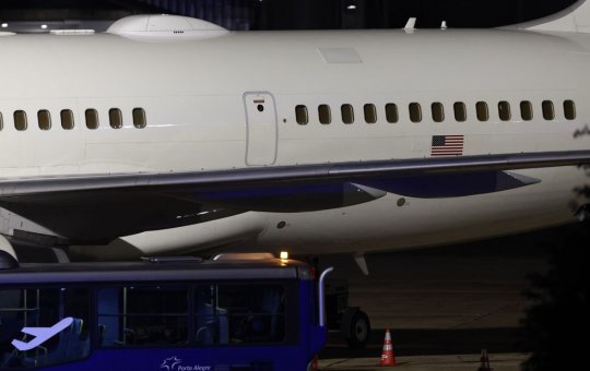 Avião da força aérea dos Estados Unidos pousa no Brasil sem autorização