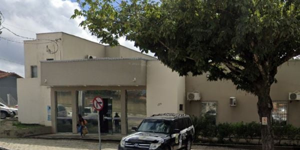 Adolescente de 13 anos morre após ser atropelado por ônibus escolar em Eunápolis