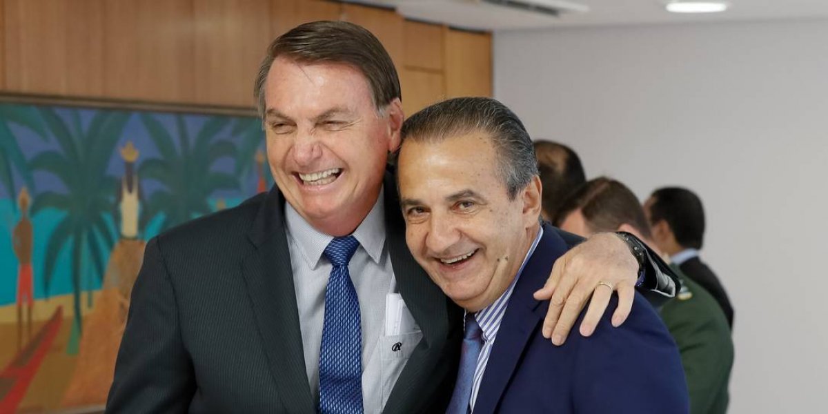 Em áudio enviado a Bolsonaro, Silas Malafaia dispara contra Eduardo: “Teu filho babaca”